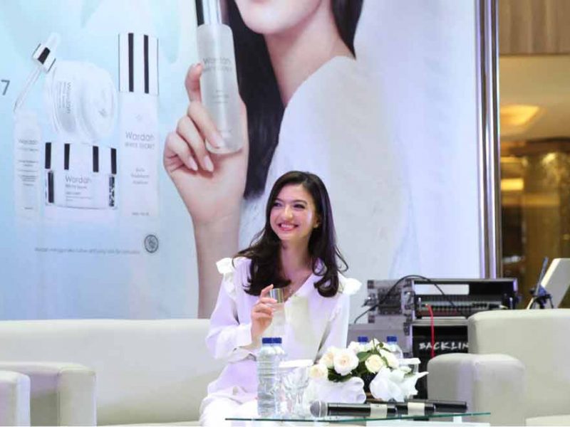 public relations, Wardah Launched the New Innovated Pure Treatment Essence-Public Relations Portal and Communications Business News Indonesia